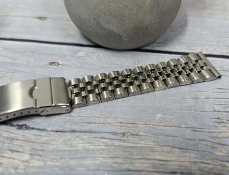 Bransoleta stalowa do zegarka 22 mm Lavvu LS2CS22 srebrna zwężana o 4 mm